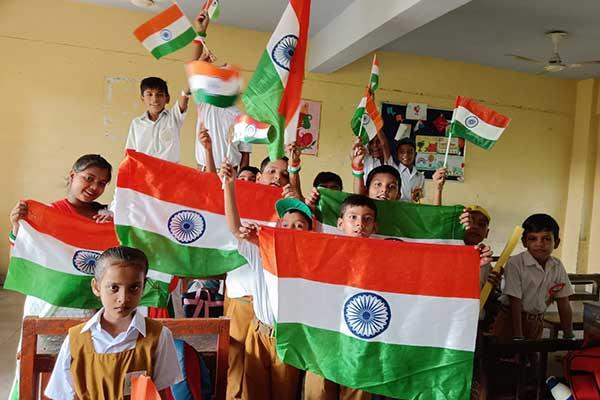 77th Independence Day was celebrated at Maharish Vidya Mandir, Hardoi with great enthusiasm and patriots forever.
